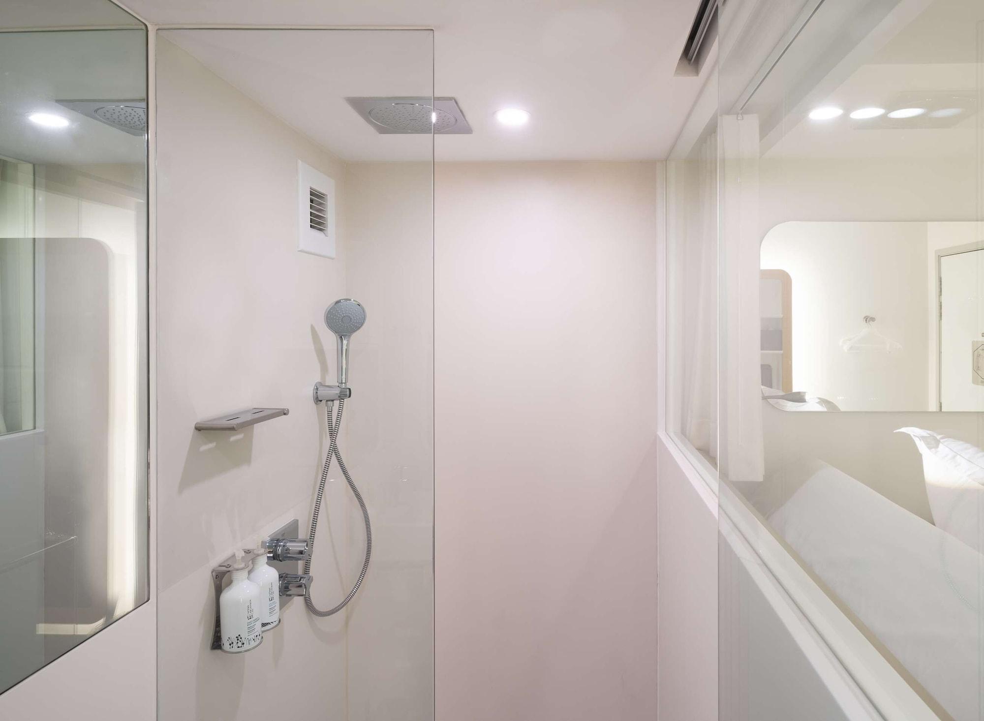 Yotelair Singapore Changi Airport Landside Экстерьер фото